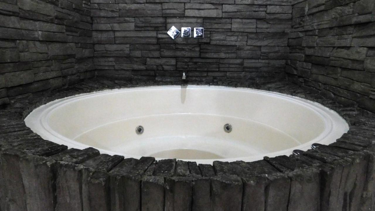 Hotel Kong Medellin Luaran gambar